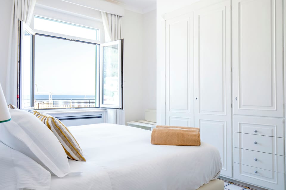 Superior Double Room | Minibar, in-room safe, desk, free WiFi