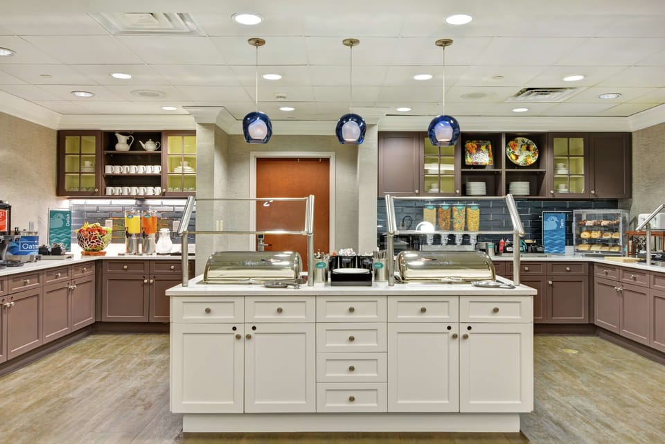 Free daily cooked-to-order breakfast