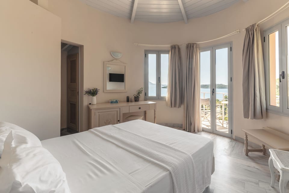 Red Tower 2-bedroom Suite Sea View | Premium bedding, minibar, in-room safe, individually decorated