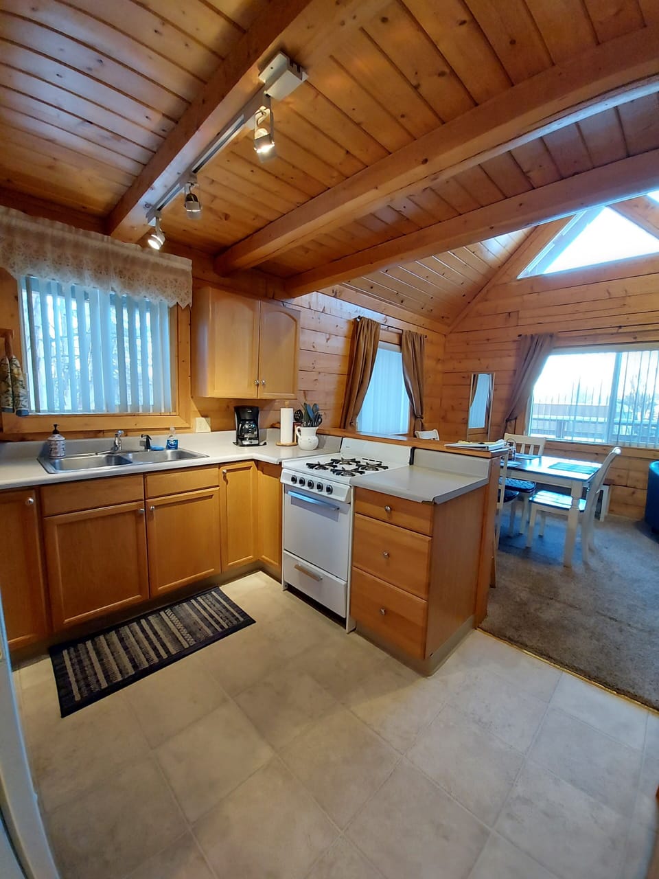 Grande Cabin | Private kitchen | Fridge, microwave, stovetop, coffee/tea maker