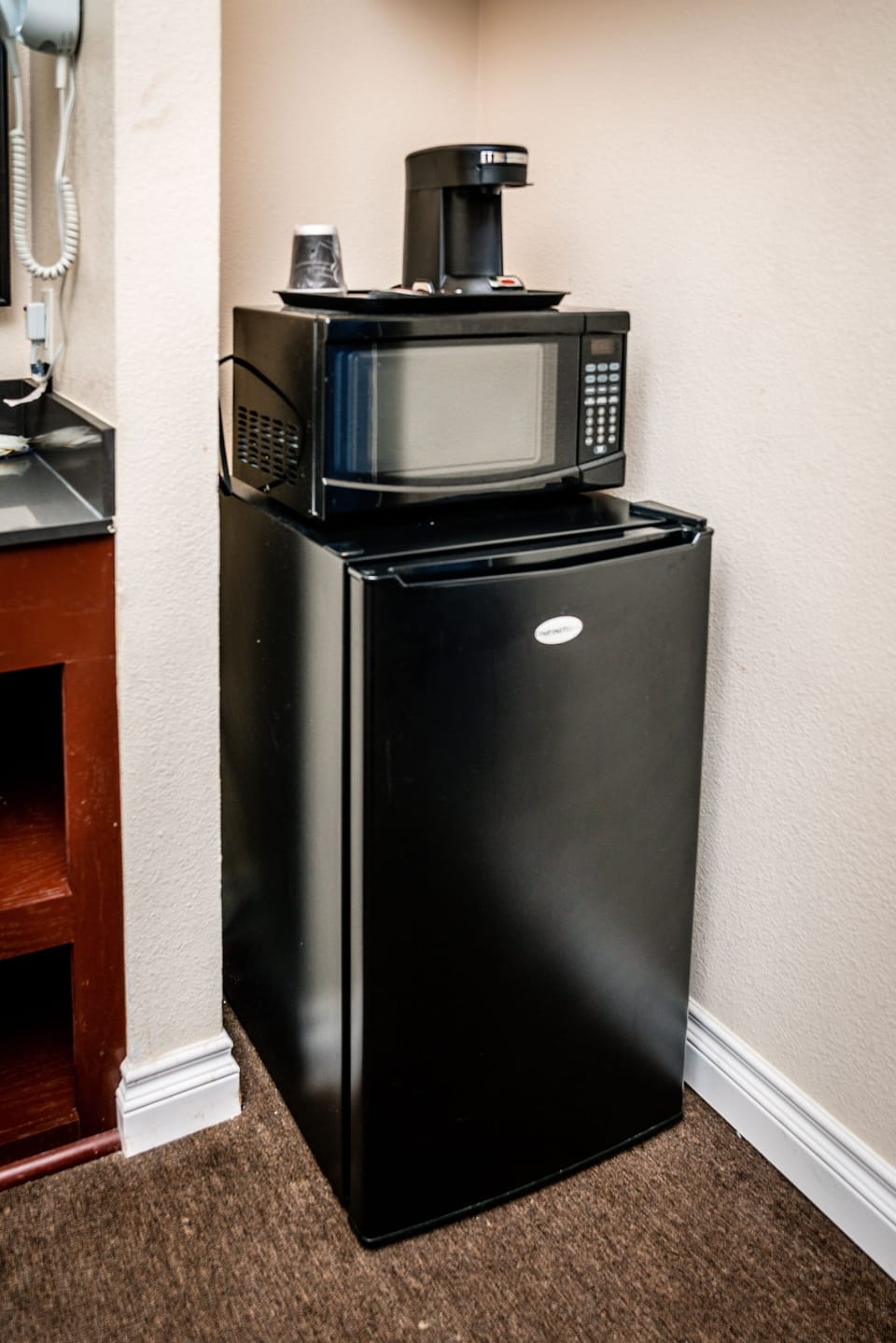 Deluxe Room, 2 Queen Beds | Bathroom | Free toiletries, hair dryer, towels