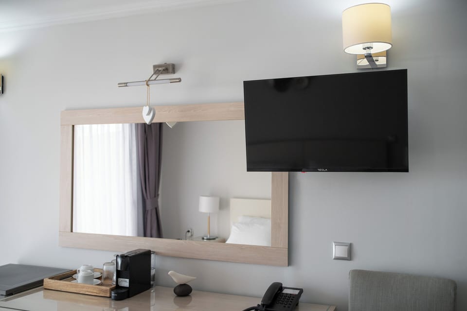 Superior Double or Twin Room, Sea View | In-room safe, free WiFi, bed sheets