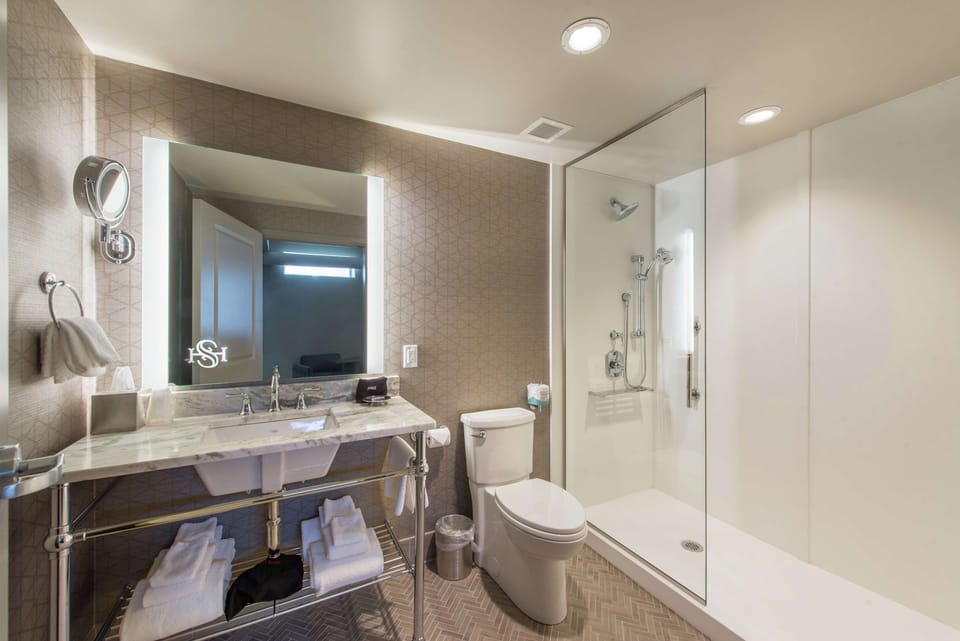 Bathroom shower