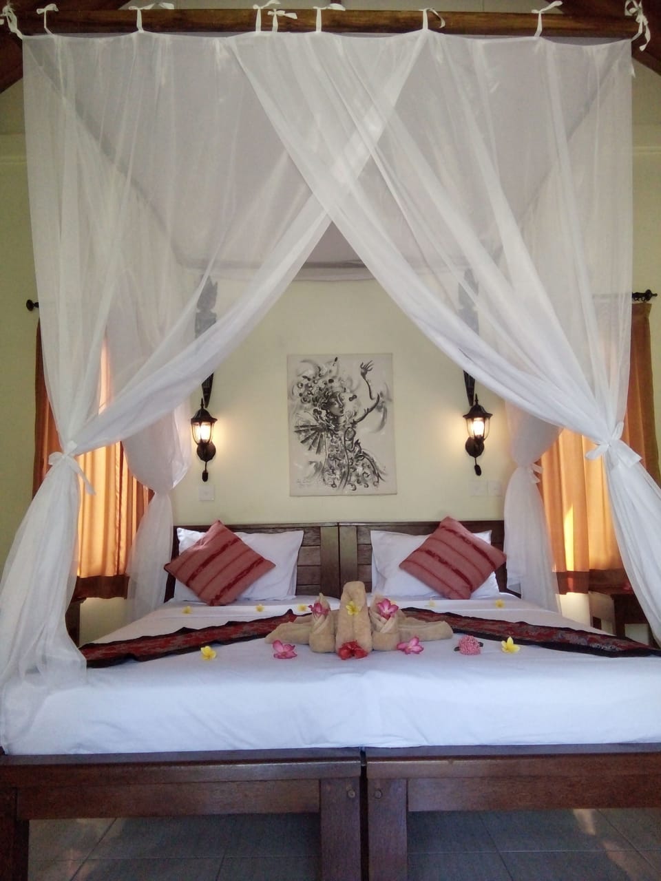 Rollaway beds, free WiFi, bed sheets