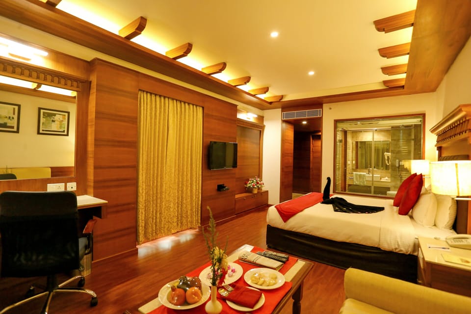 Premium Room | Premium bedding, minibar, in-room safe, desk