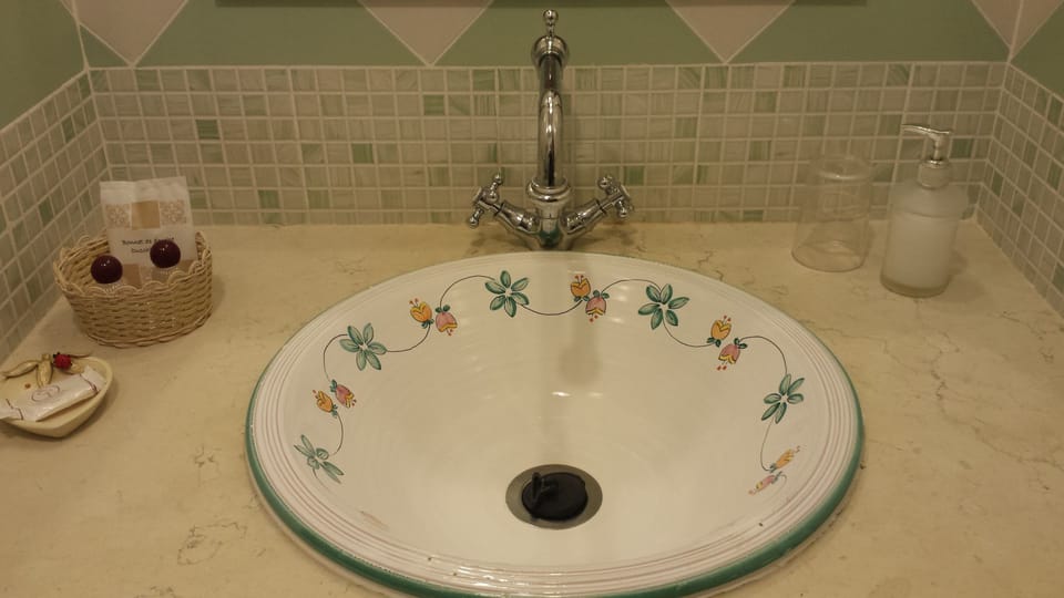 Double Room, Sea View | Bathroom sink