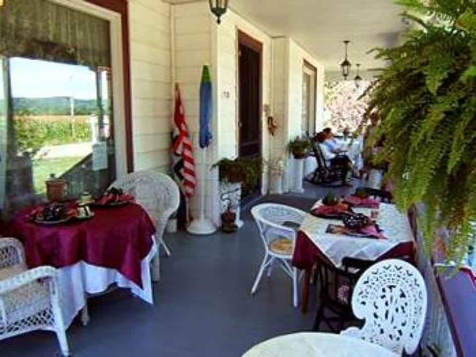 Gallets House B&B Bed and Breakfast in Cattaraugus