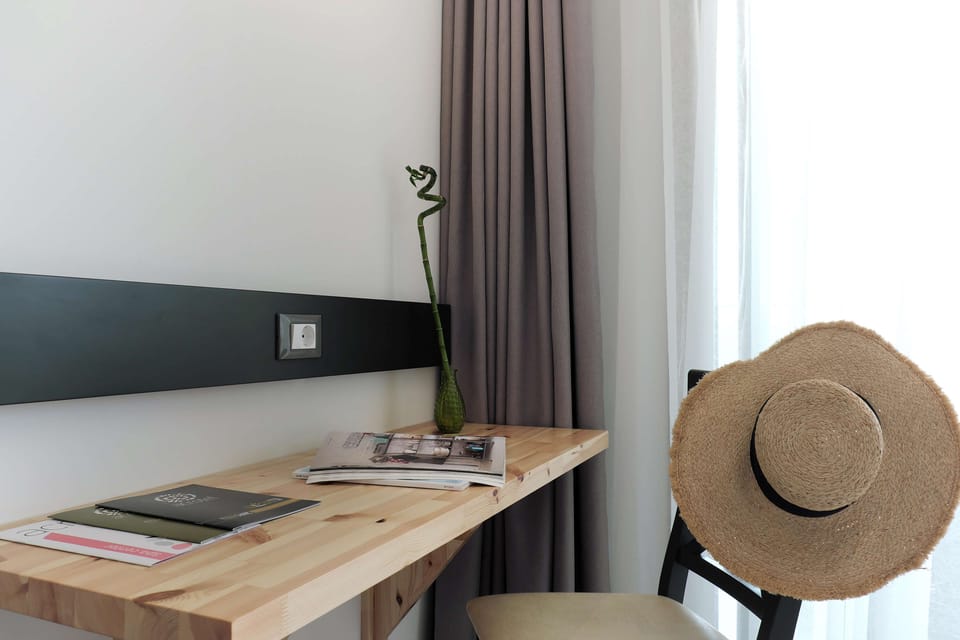 Minibar, in-room safe, soundproofing, free cribs/infant beds