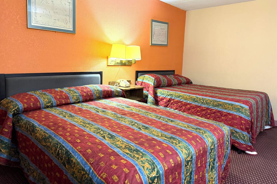 1 bedroom, desk, iron/ironing board, free WiFi