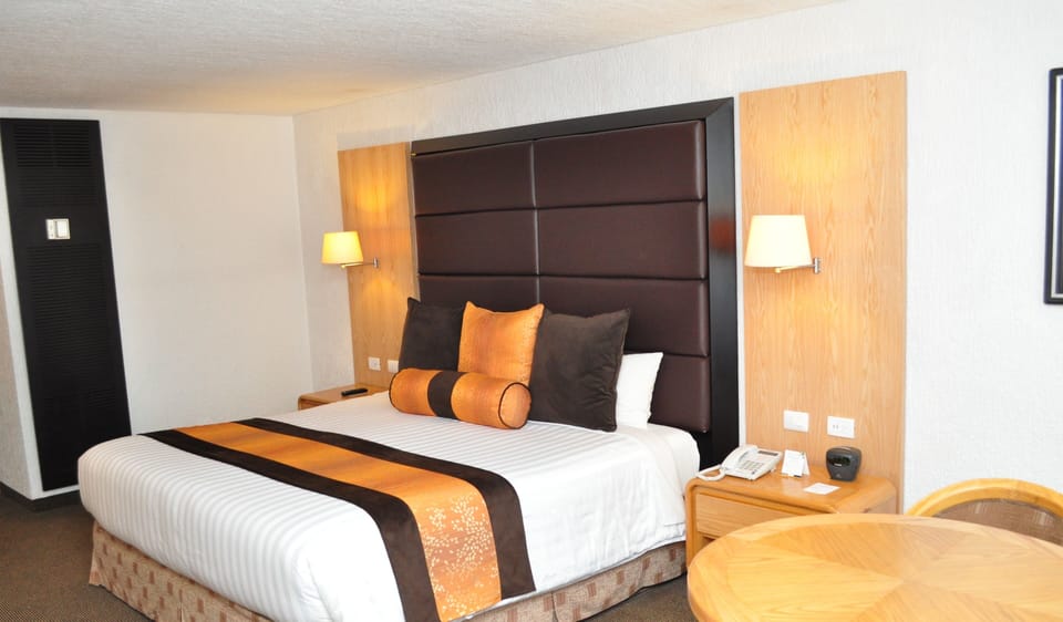 Superior Room | In-room safe, desk, blackout drapes, iron/ironing board