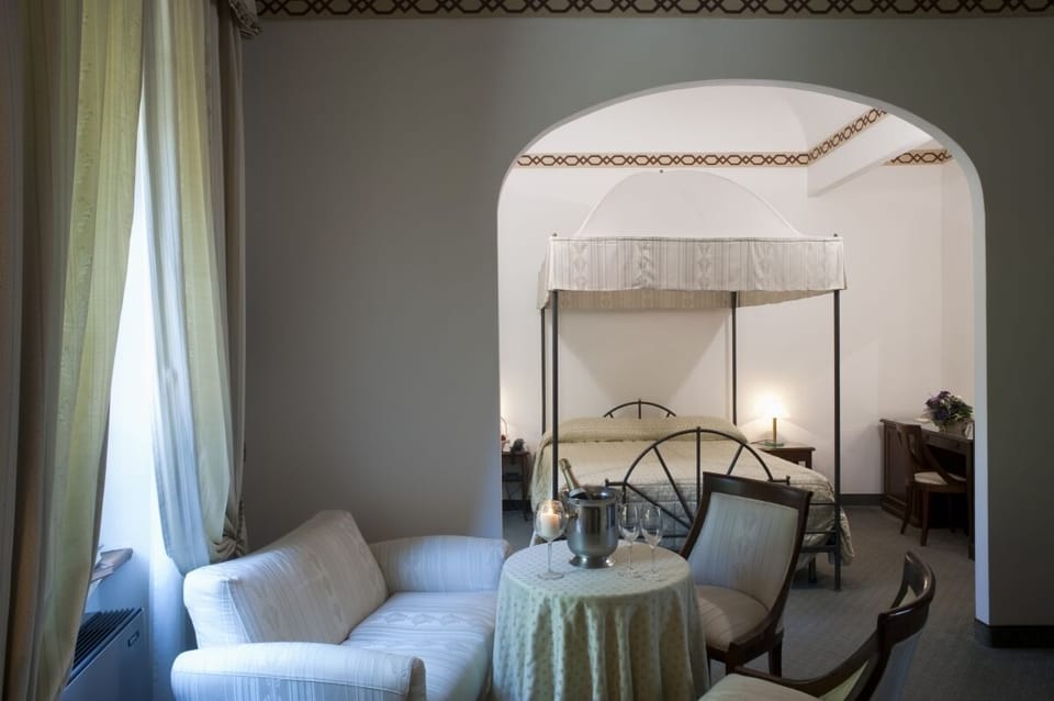 Junior Suite | Premium bedding, minibar, in-room safe, desk