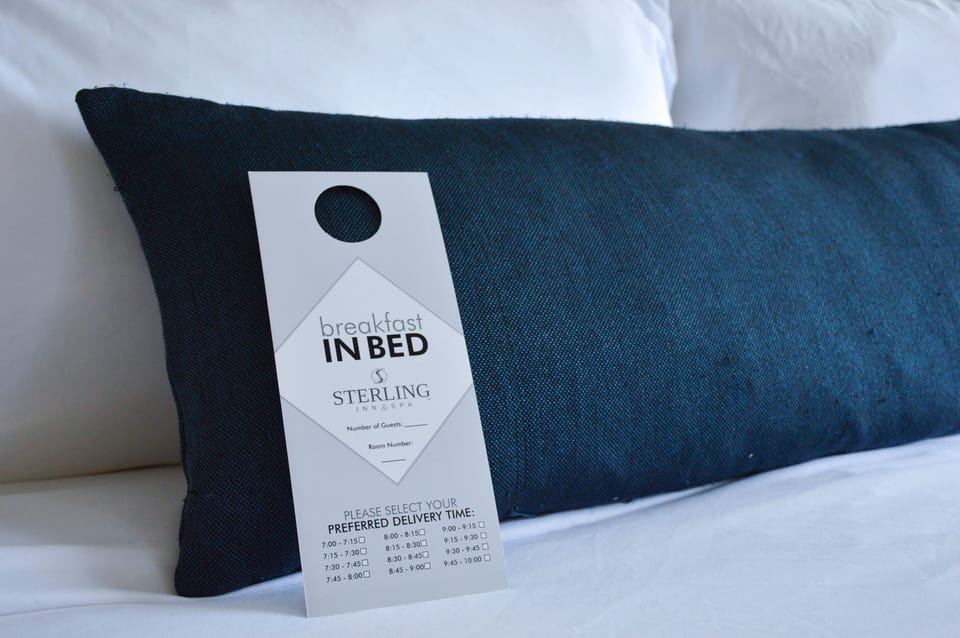 Premium bedding, in-room safe, individually decorated