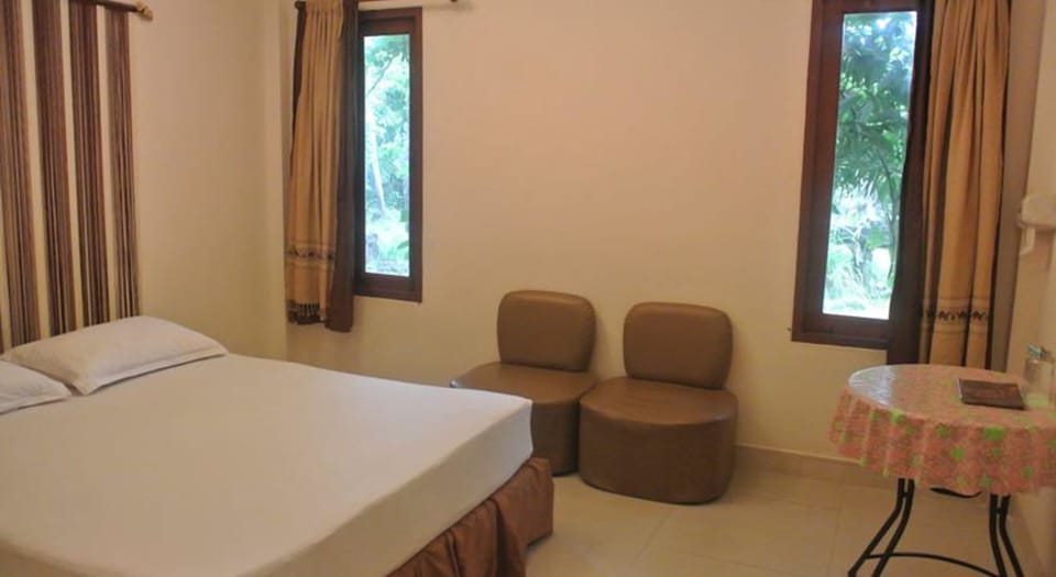 Standard Cottage | Rollaway beds, free WiFi