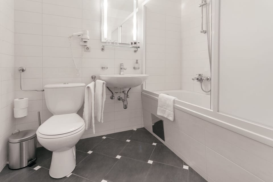 Double Room, Balcony, Hill View | Bathroom | Free toiletries, hair dryer, slippers, towels