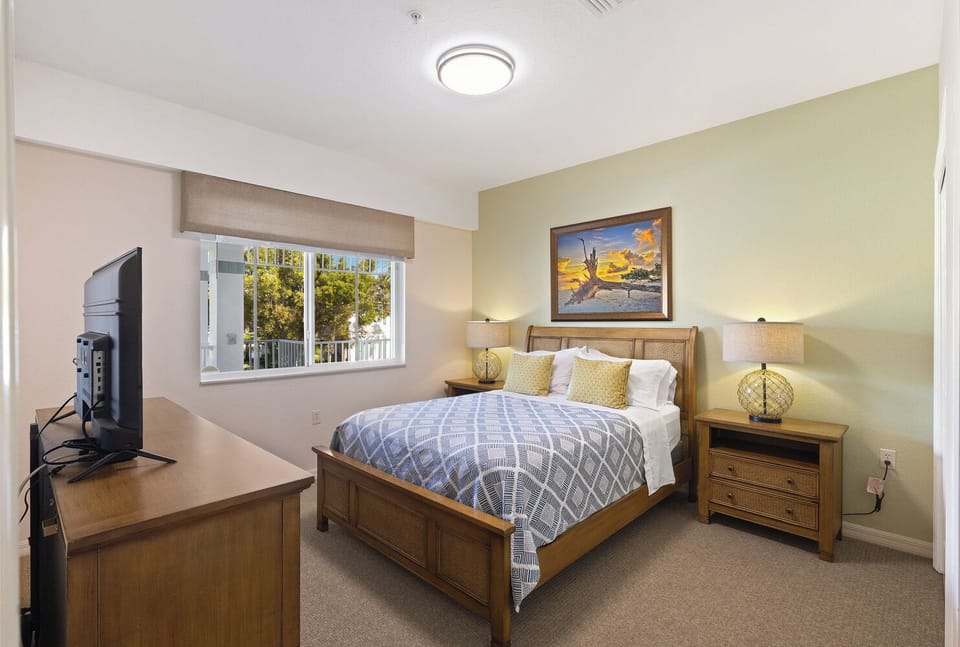 Deluxe House, 2 Bedrooms, Golf View, Lakeside | 2 bedrooms, iron/ironing board, free WiFi, bed sheets
