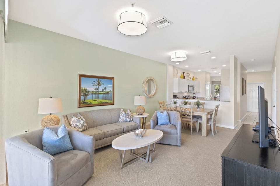 Deluxe House, 2 Bedrooms, Golf View, Lakeside | Living room | Flat-screen TV