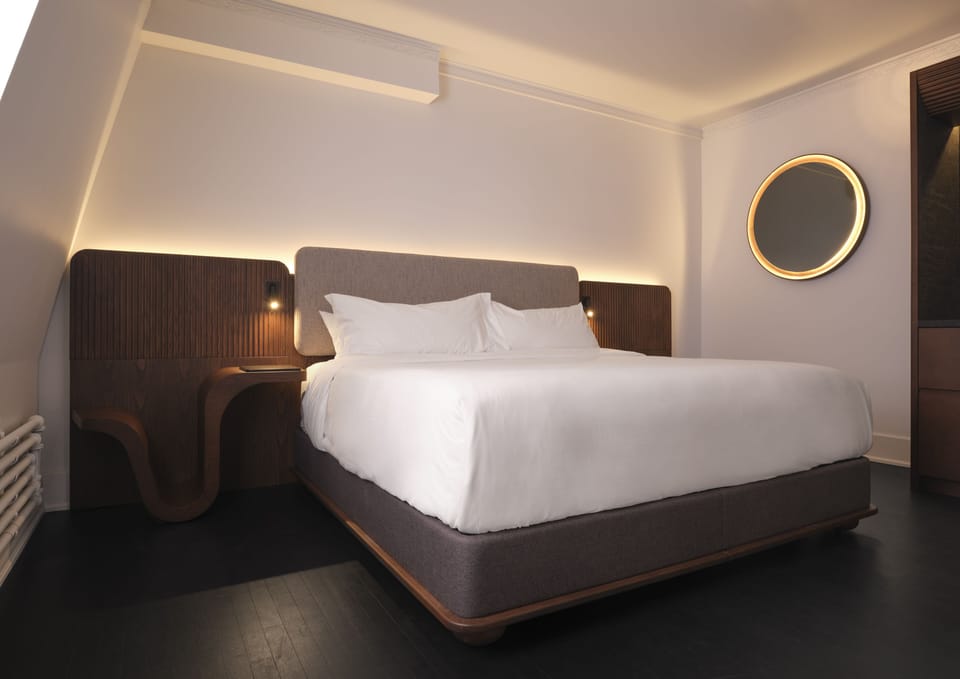 Room 1 Queen Bed | Frette Italian sheets, premium bedding, free minibar items, in-room safe