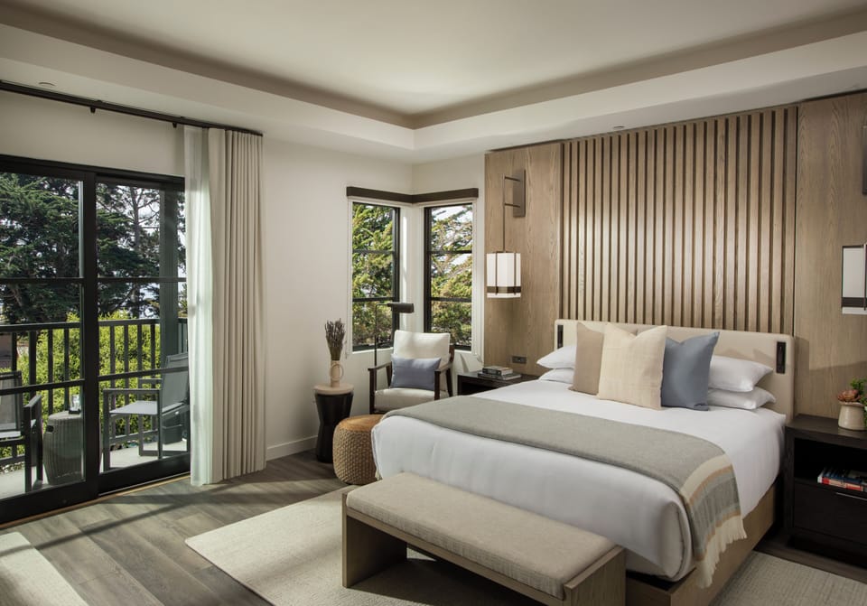 Mountain View Suite | Premium bedding, down comforters, pillowtop beds, blackout drapes