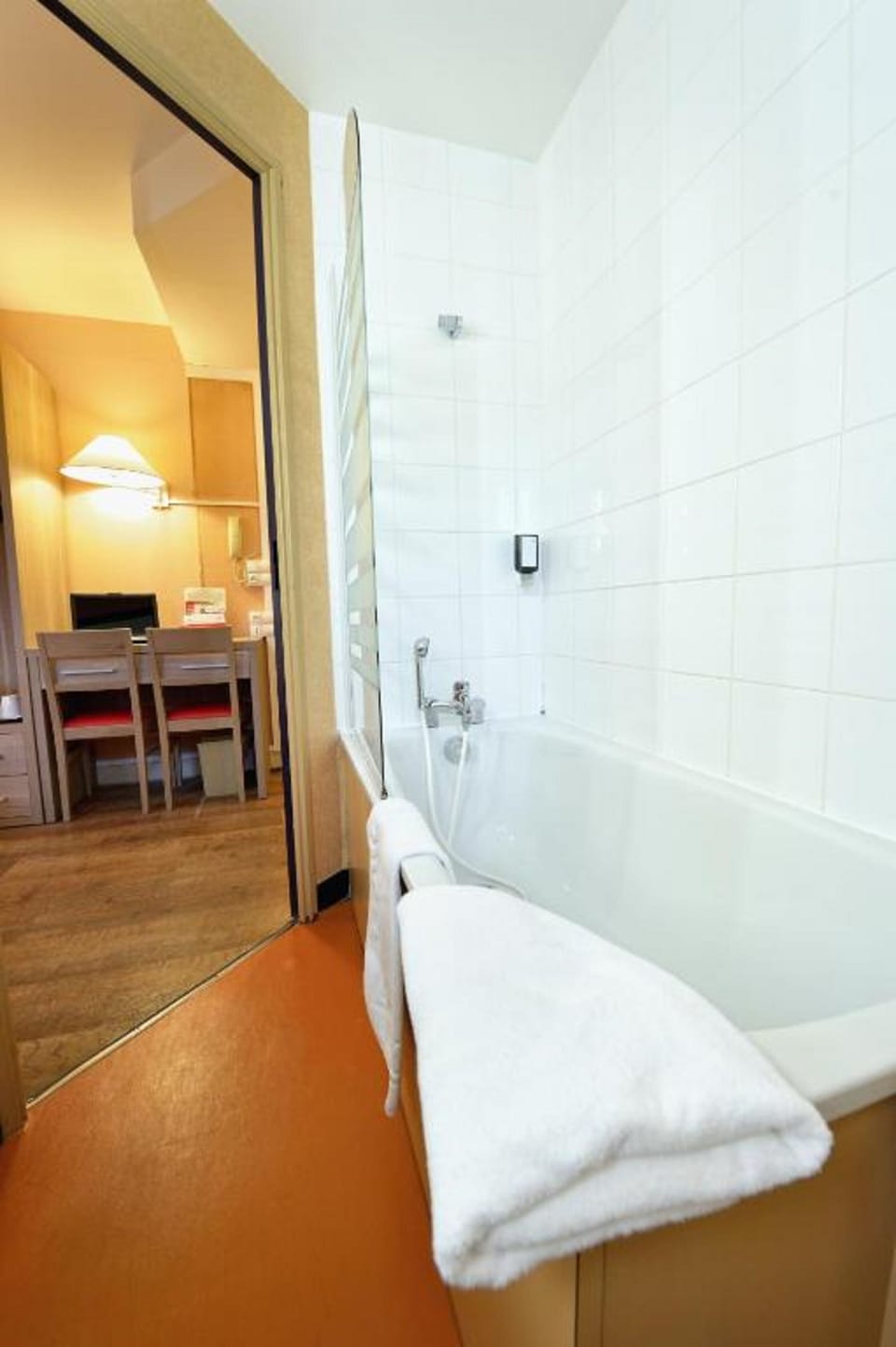 In-room safe, desk, soundproofing, free WiFi