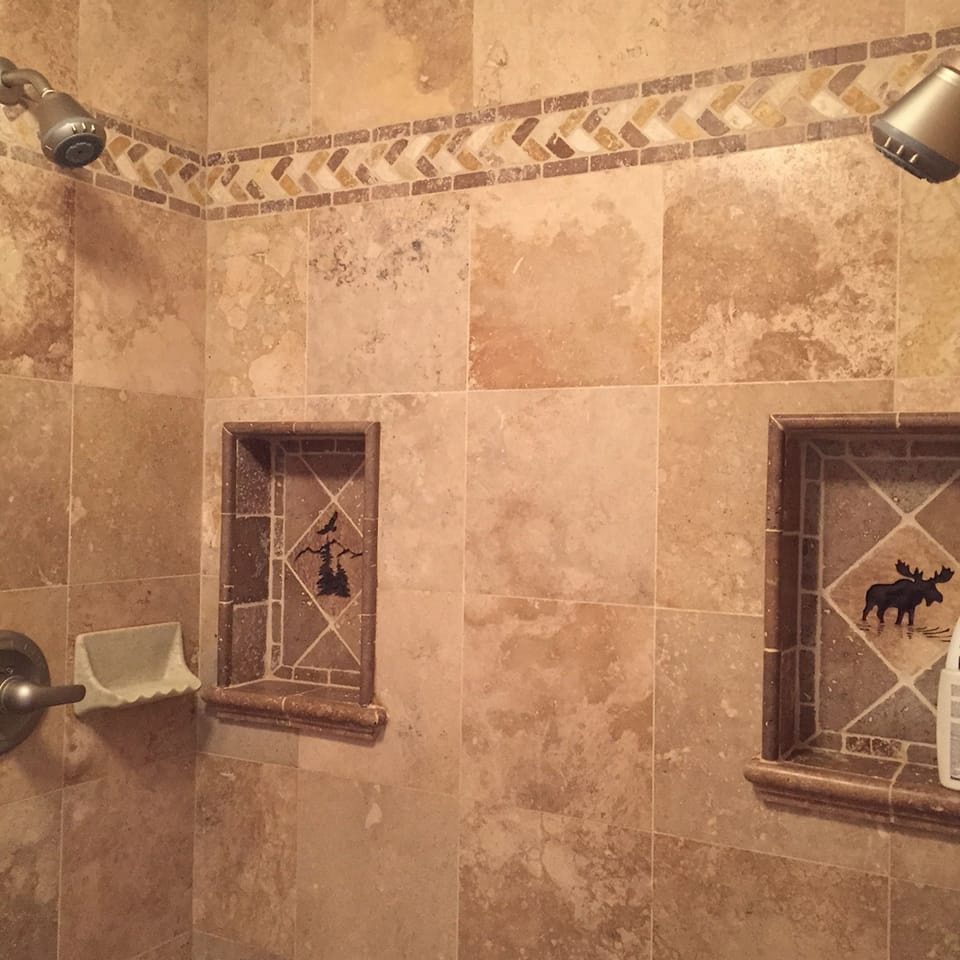 The Quarterdeck | Bathroom shower