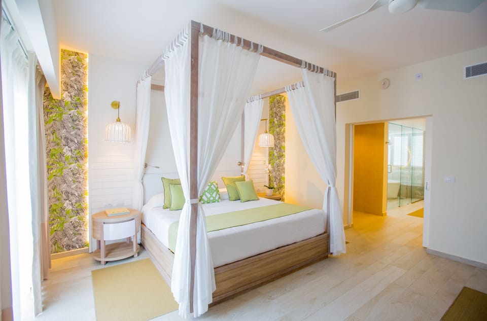 Suite (RENOVATED) | Premium bedding, minibar, in-room safe, individually decorated