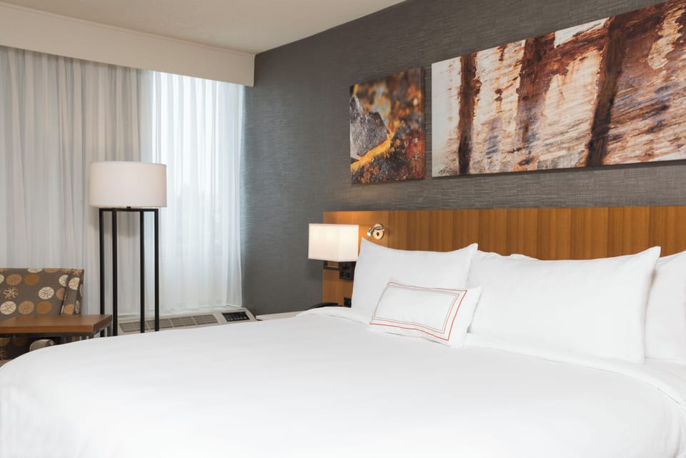 In-room safe, desk, laptop workspace, blackout drapes