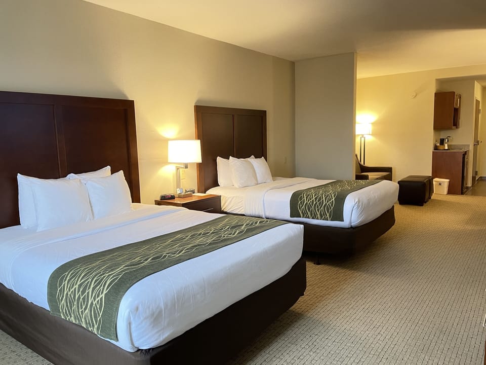 Basic Suite, Multiple Beds, Accessible, Non Smoking | Living room | 43-inch LCD TV with satellite channels, TV