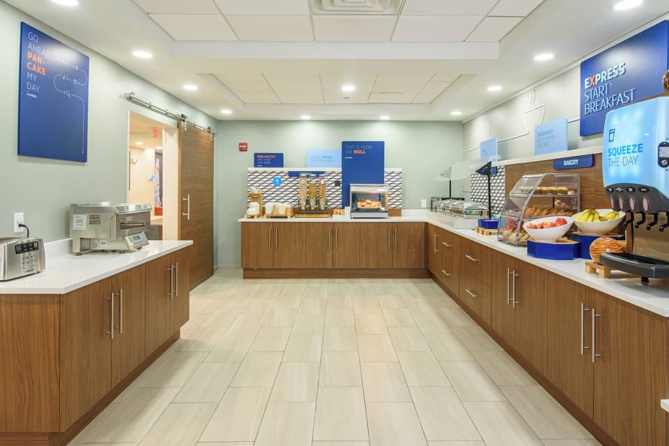 Free buffet breakfast