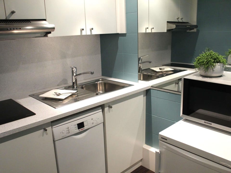 Privilege, Apartment, 1 Double Bed with Sofa bed | Minibar, in-room safe, laptop workspace, blackout drapes