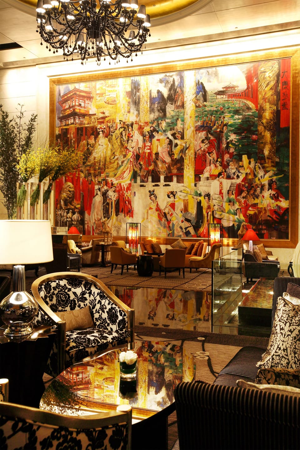 Lobby lounge