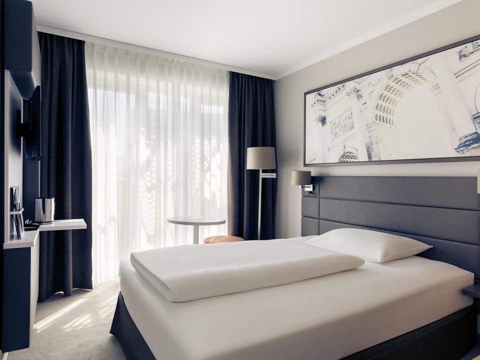 In-room safe, blackout drapes, soundproofing, free WiFi
