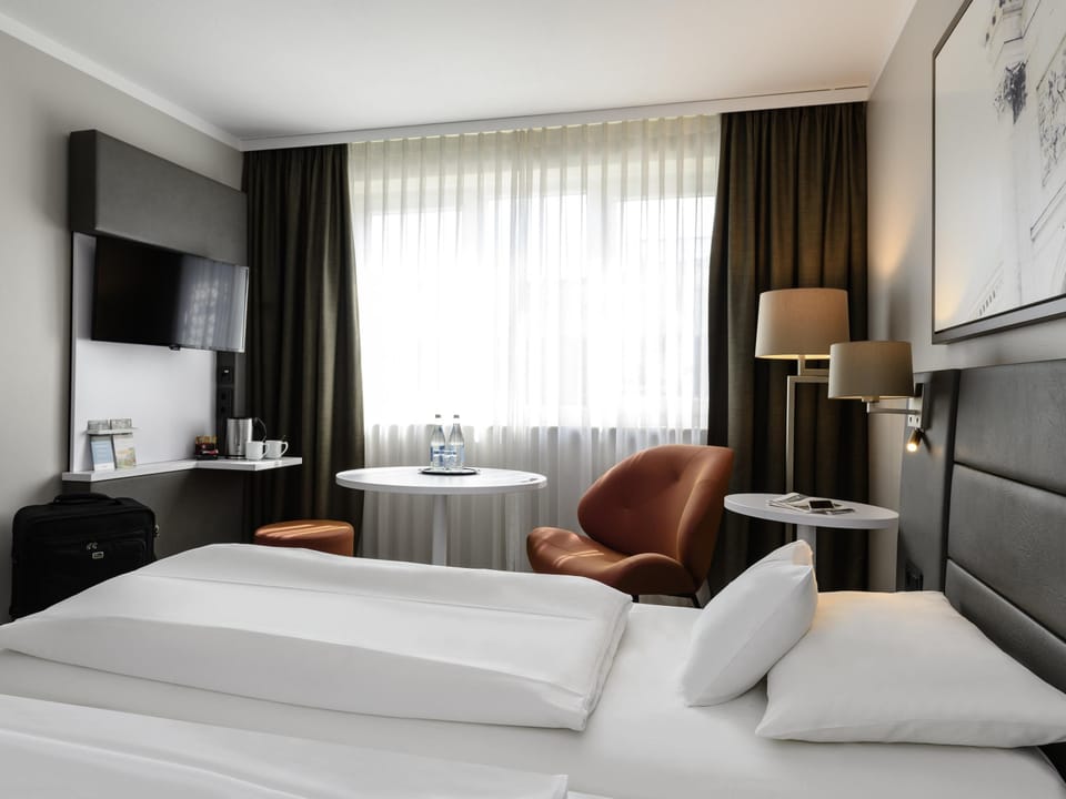 In-room safe, blackout drapes, soundproofing, free WiFi