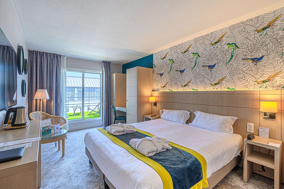 Family Duplex, Multiple Beds, Smoking, Terrace | In-room safe, desk, laptop workspace, soundproofing