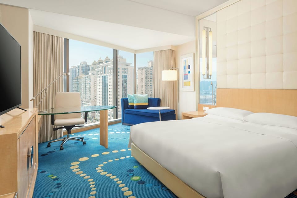 Deluxe King Room | Select Comfort beds, minibar, in-room safe, desk
