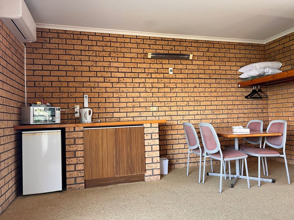 Family Room, Non Smoking, Balcony (Family room) | Private kitchen | Fridge, microwave, coffee/tea maker, electric kettle