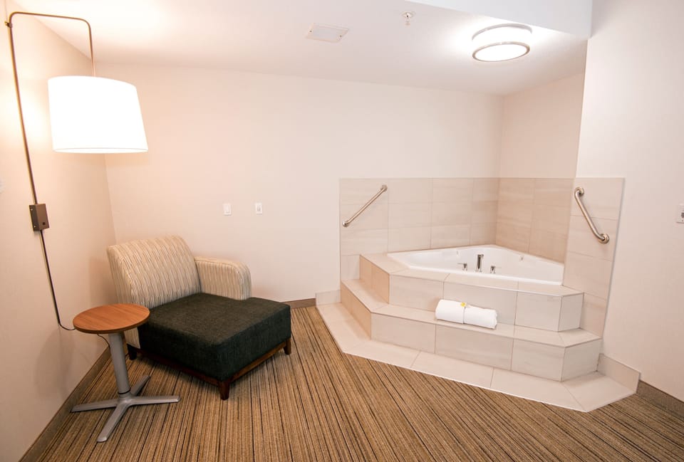 Suite, 1 Bedroom | In-room safe, desk, iron/ironing board, WiFi (free)