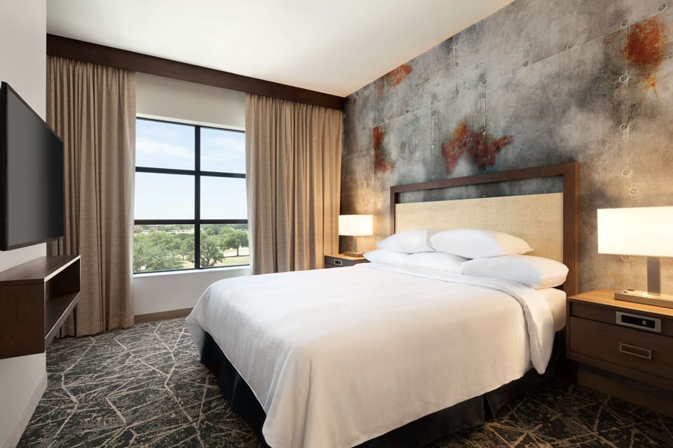In-room safe, desk, iron/ironing board, free cribs/infant beds