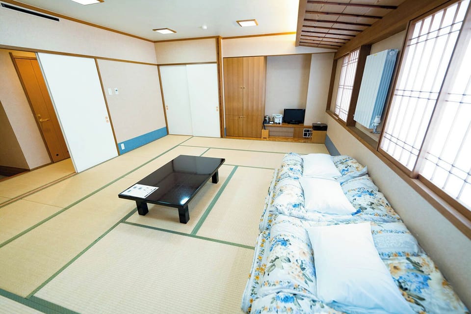 Japanese Style Room 15 Tatami  | Free WiFi, bed sheets