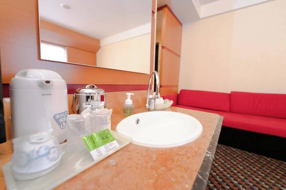 Deluxe Twin Room | Free WiFi, bed sheets