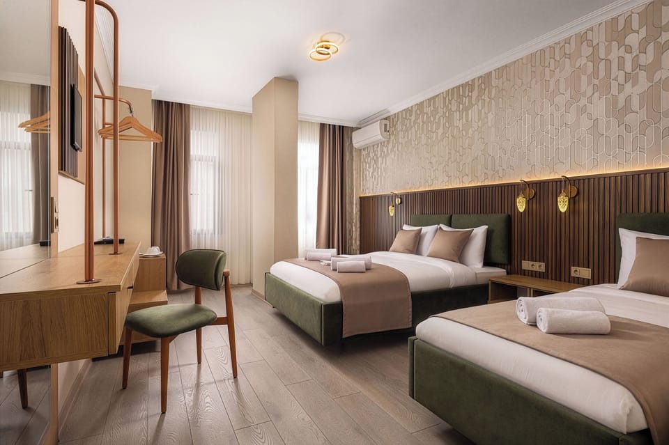 Premium bedding, minibar, in-room safe, soundproofing