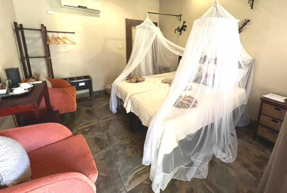 In-room safe, desk, rollaway beds (surcharge), WiFi (free)