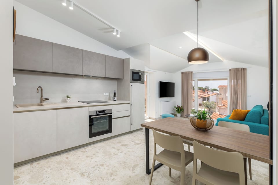 Superior Apartment, 1 Bedroom, Balcony, Sea View | Private kitchen | Fridge, electric kettle, cleaning supplies