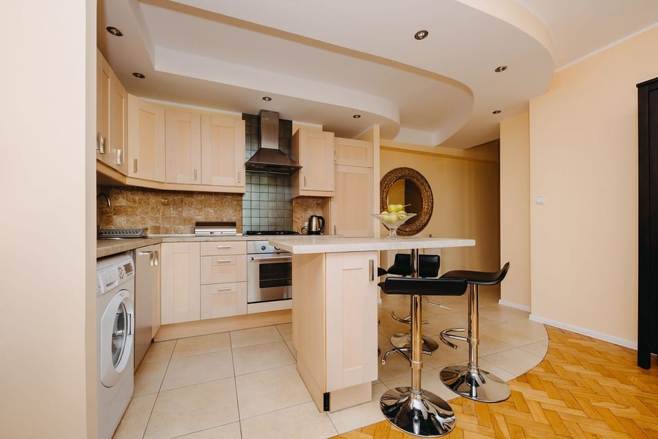 Apartment, 1 Bedroom, Balcony | Private kitchen | Full-size fridge, microwave, oven, stovetop
