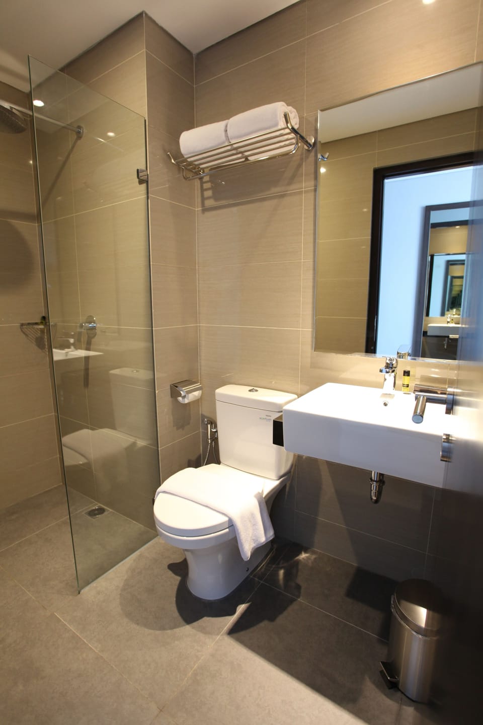 Shower, hair dryer (on request), slippers, bidet