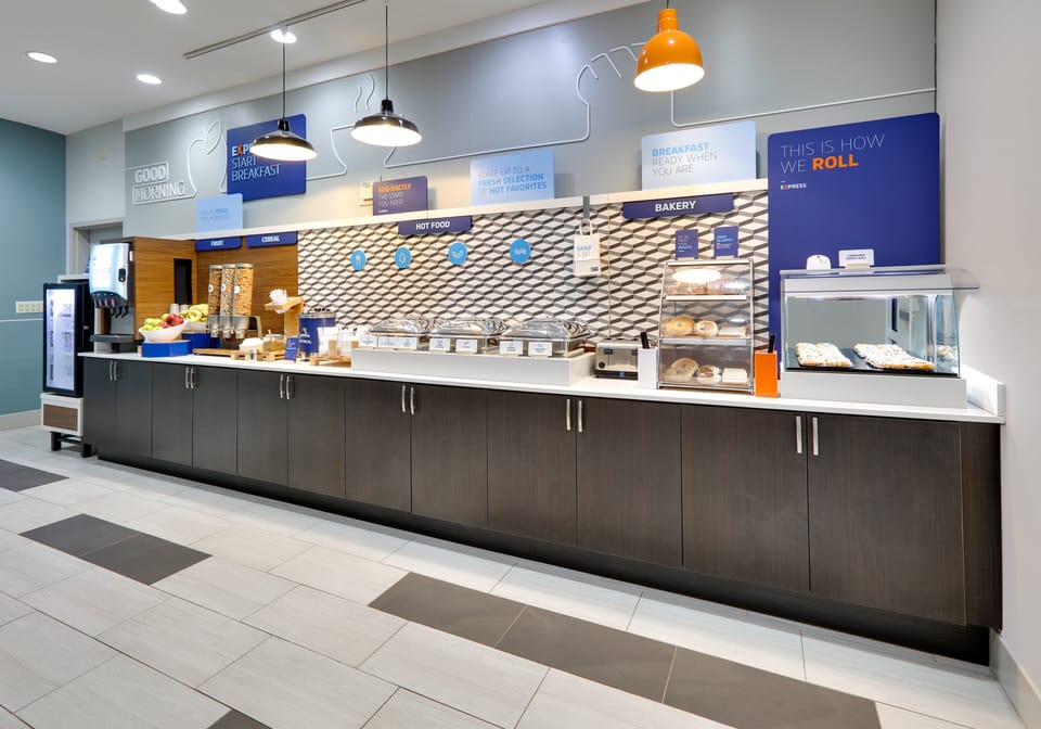 Free daily buffet breakfast