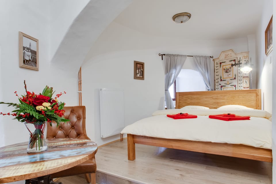 Double Room | Minibar, desk, soundproofing, free WiFi