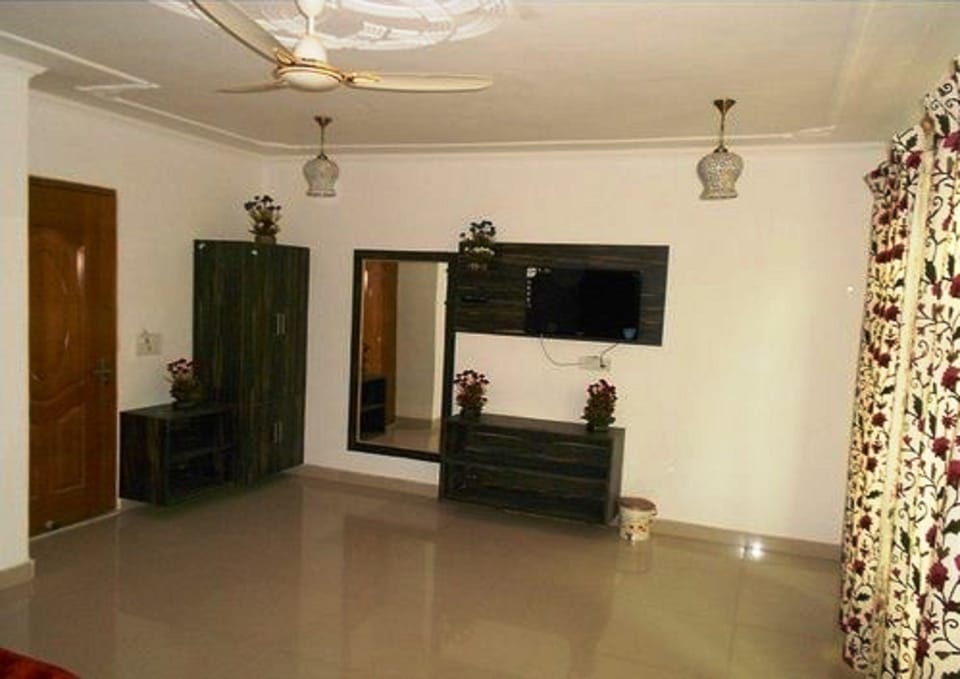 Deluxe Double Room, 1 Bedroom | Premium bedding, desk, soundproofing, WiFi (free)