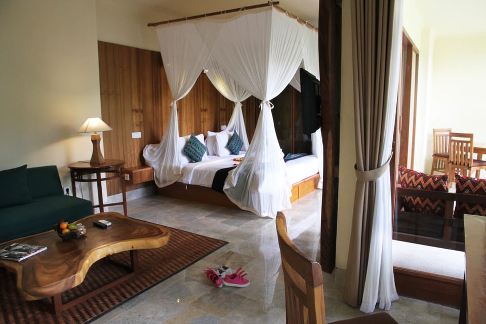 Premier Suite, 1 King Bed, Garden View, Poolside | View from room