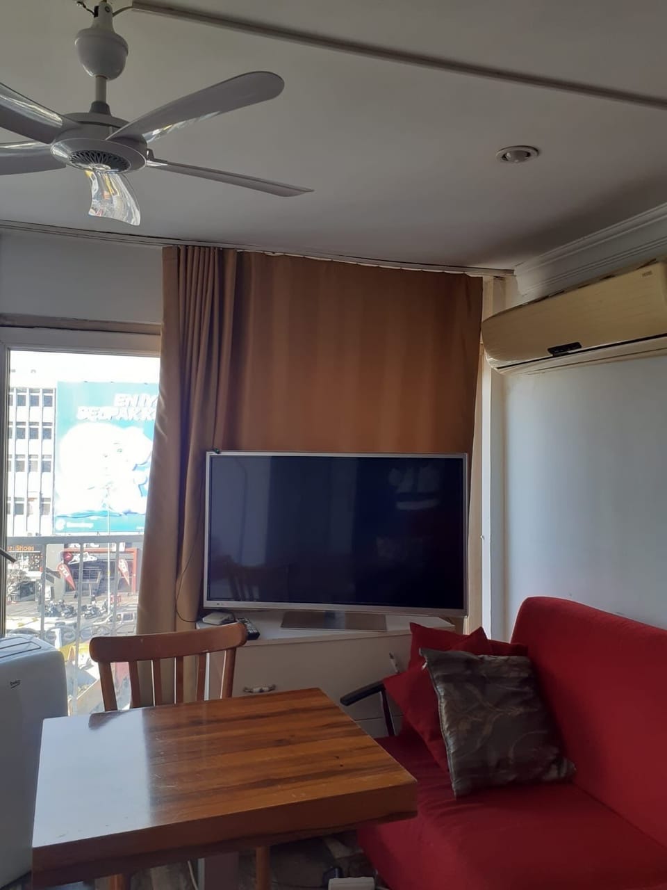 TV