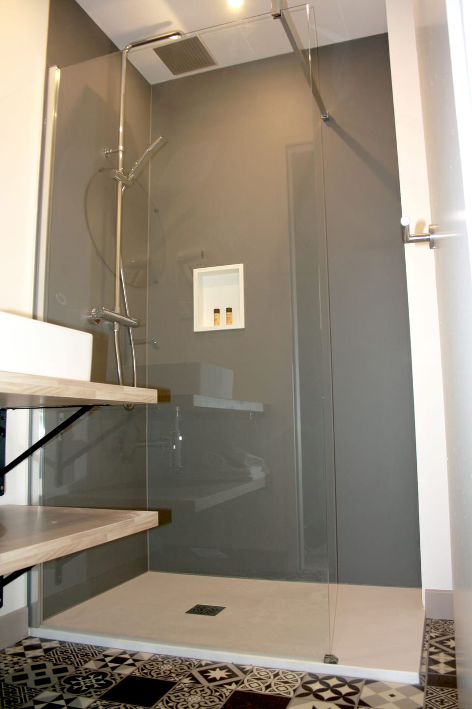 Junior Suite, Sea View | Bathroom shower